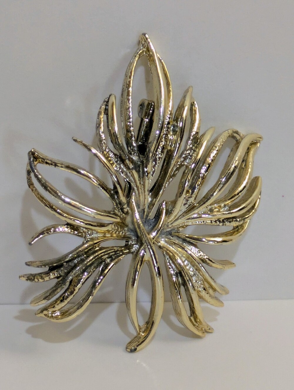 VTG Leaf Brooch